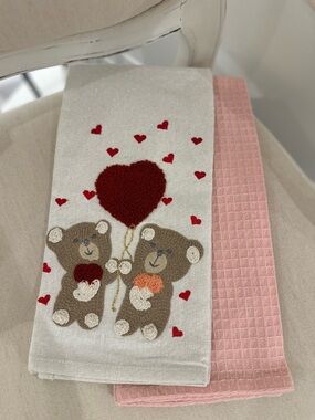 🧸Cute cotton Teddy Bear Heart Kitchen Towels - Red & Pink NWT